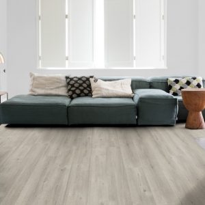 Piso Laminado Quick-Step Eligna Wide Carvalho Acinzentado com Cortes de Serra – Caixa com 2,06m²