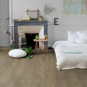 Piso Laminado Quick-Step Eligna Wide Carvalho Deserto Restaurado – Caixa com 2,06m²