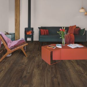 Piso Laminado Quick-Step Eligna Wide Castanheiro Escuro Restaurado – Caixa com 2,06m²